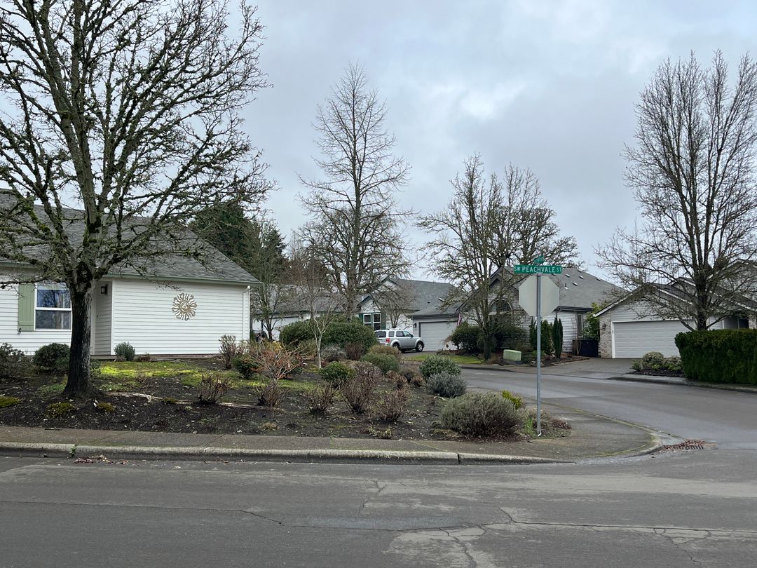 The 10 Best Active Adult Communities (55+) in Oregon | Seniorly