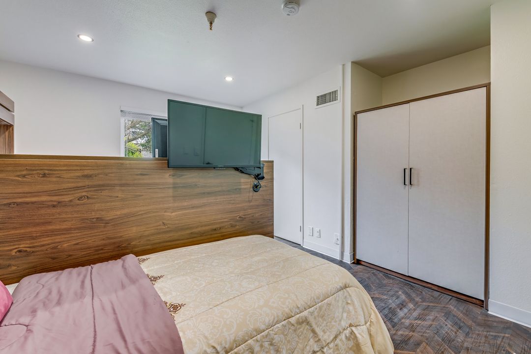 Sierra Loma Assisted Living - Get Pricing & See 32 Photos in Sacramento, CA