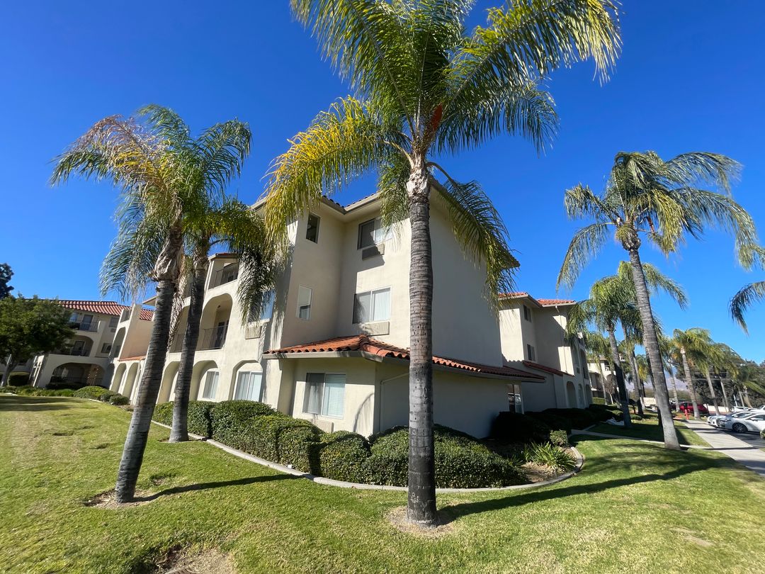 Mission Commons (UPDATED) - Get Pricing & See 51 Photos in Redlands, CA
