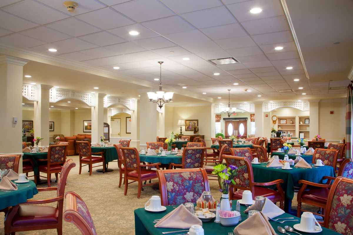 Tampa Gardens Senior Living 3