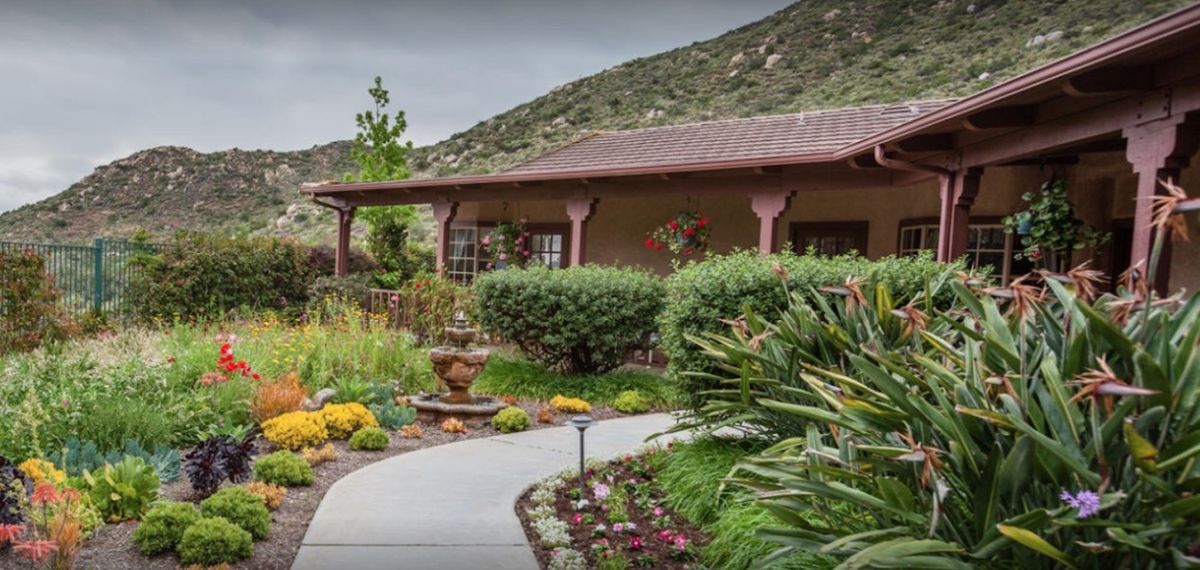 Poway Gardens Senior Living - Mountain Vistas 3