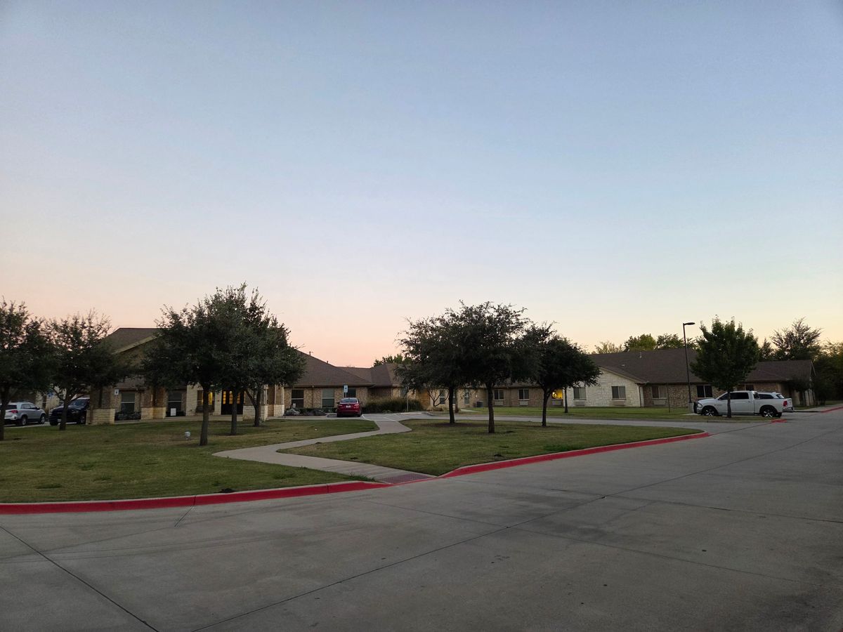 Legend Oaks Healthcare and Rehabilitation of Fort Worth 4
