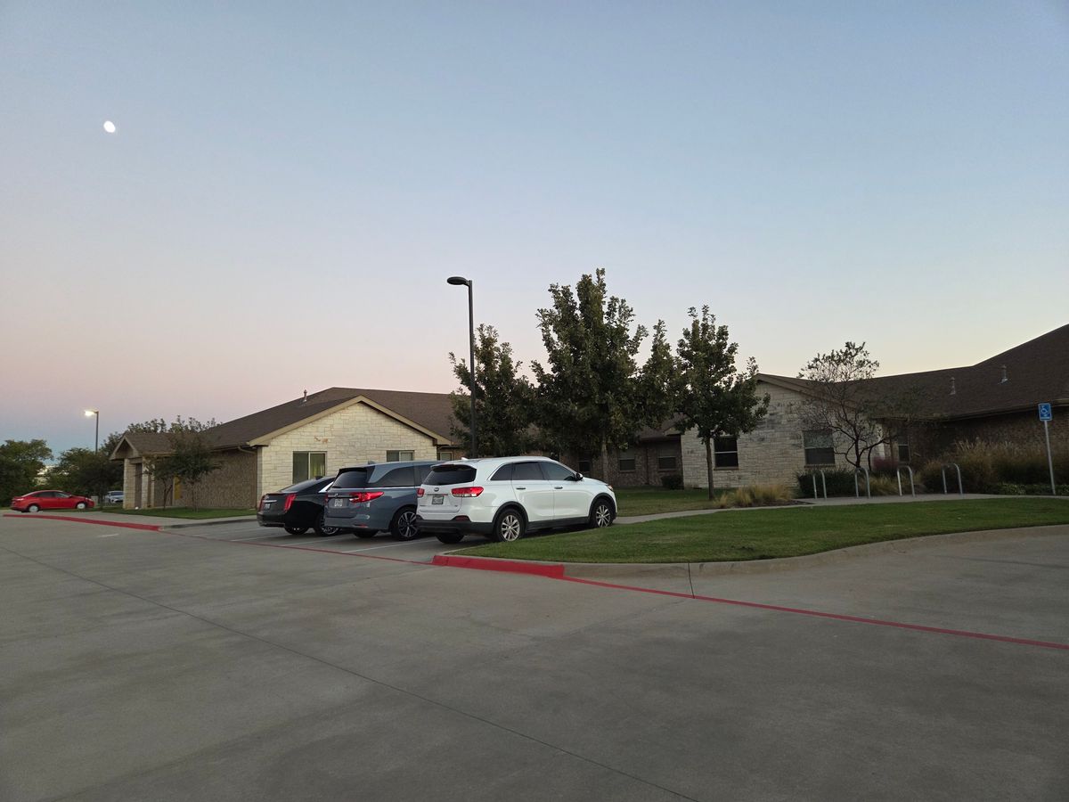 Legend Oaks Healthcare and Rehabilitation of Fort Worth 3