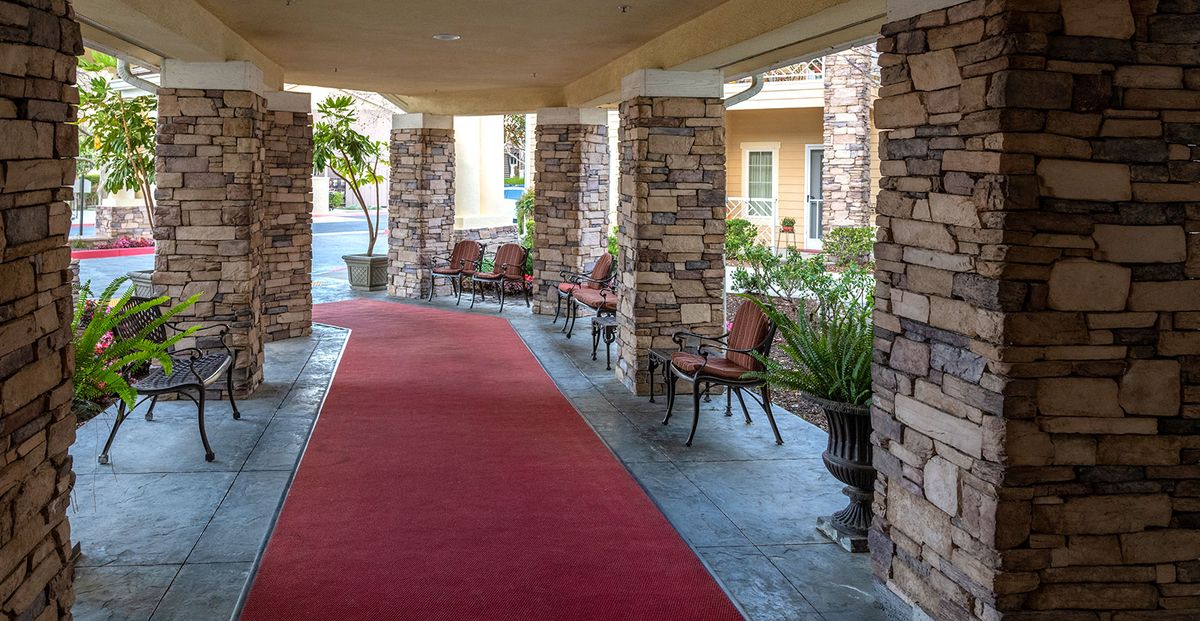 Holiday Simi Hills 4