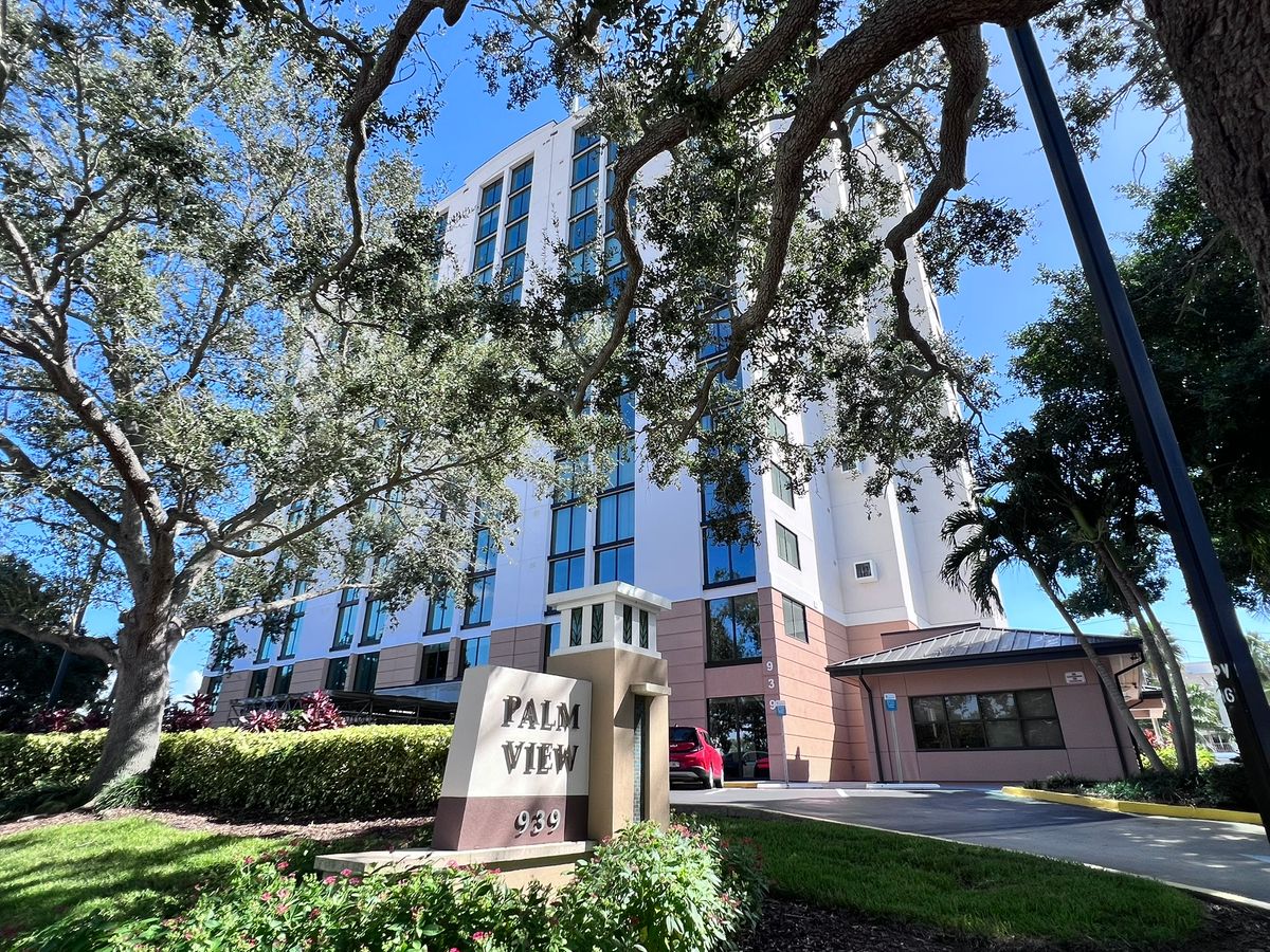 Westminster Palms 4