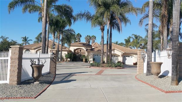 Alta Vista Manor 4