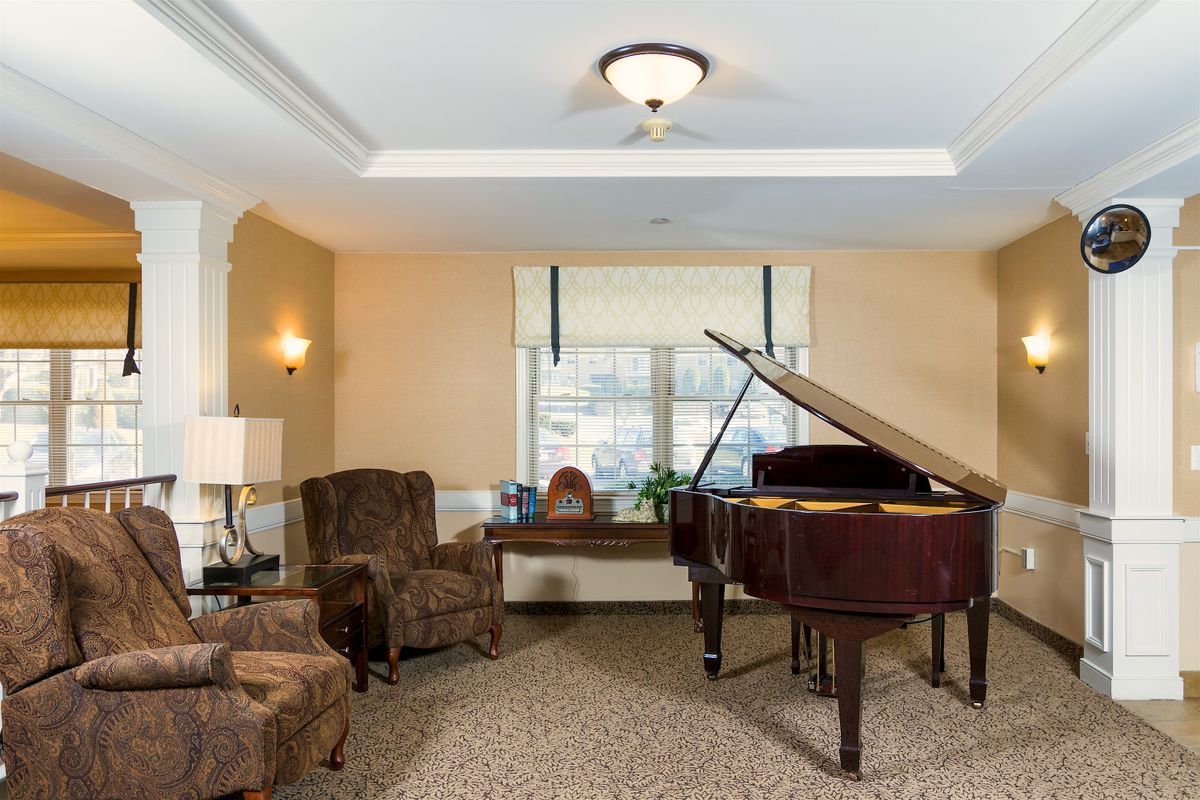 Pacifica Senior Living Victoria Court 3