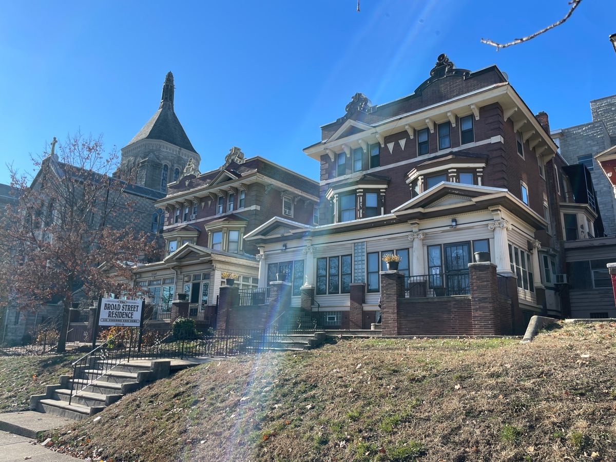 Broad Street Residence 3