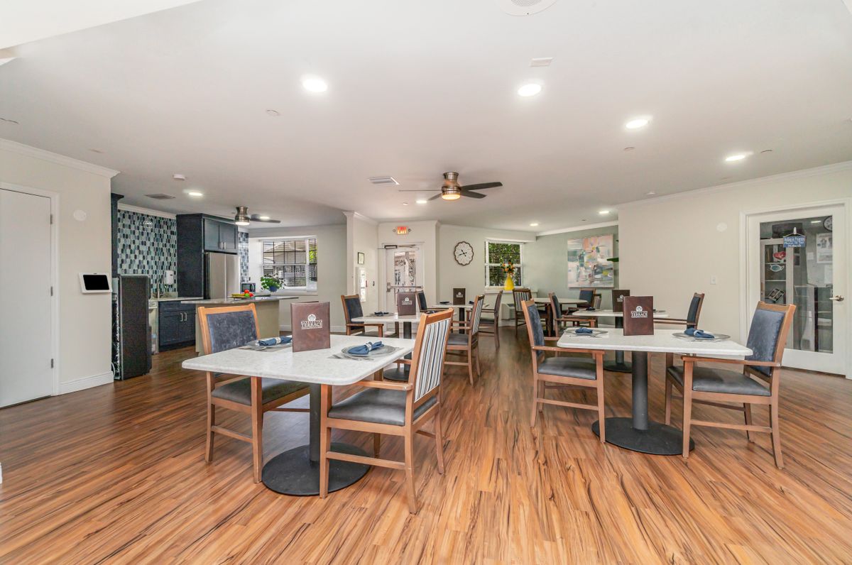 Barrington Terrace of Fort Myers 4