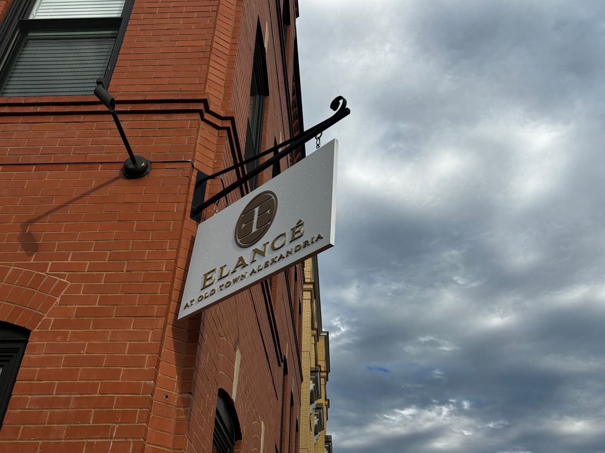 Cogir of Old Town, Alexandria 1