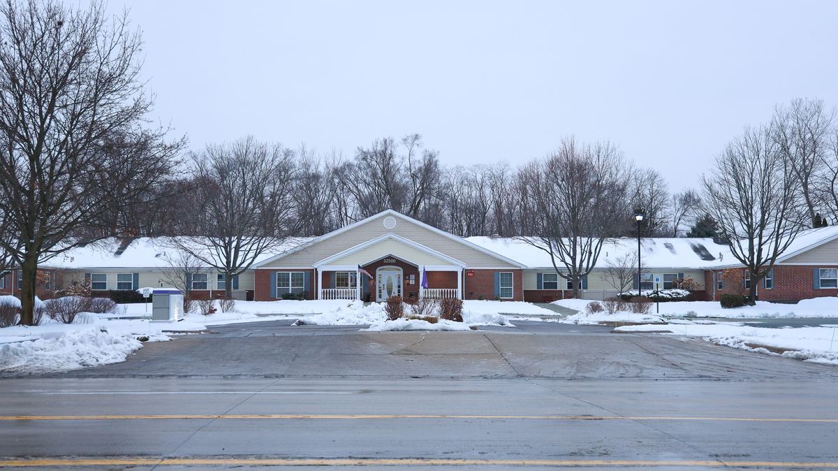 Arden Courts at Livonia 1