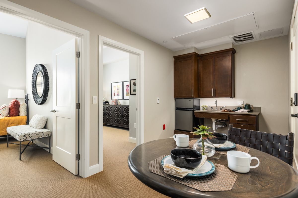 Oakmont Of Redwood City 4