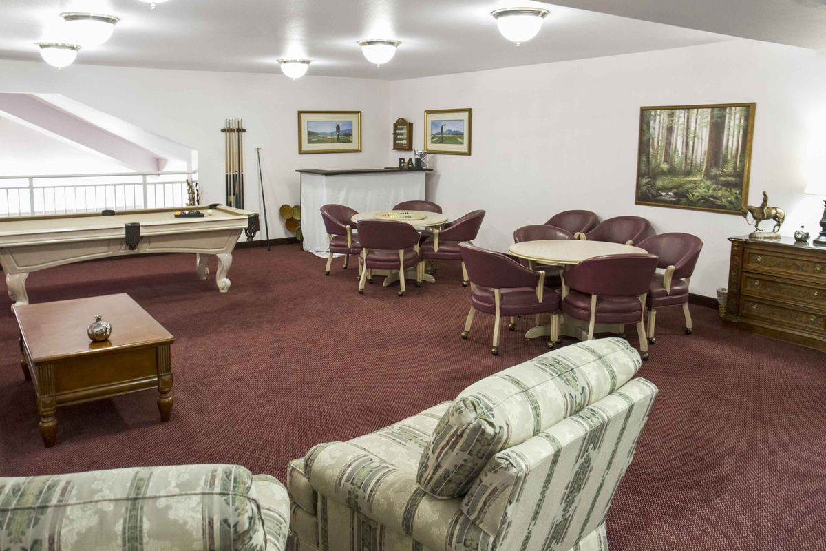 Stoneybrook Lodge Gracious Retirement Living 4