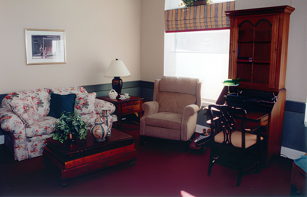 Elmwood Assisted Living at the Shawhan 3