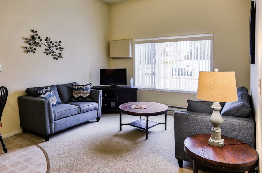 Minot Lodge 2