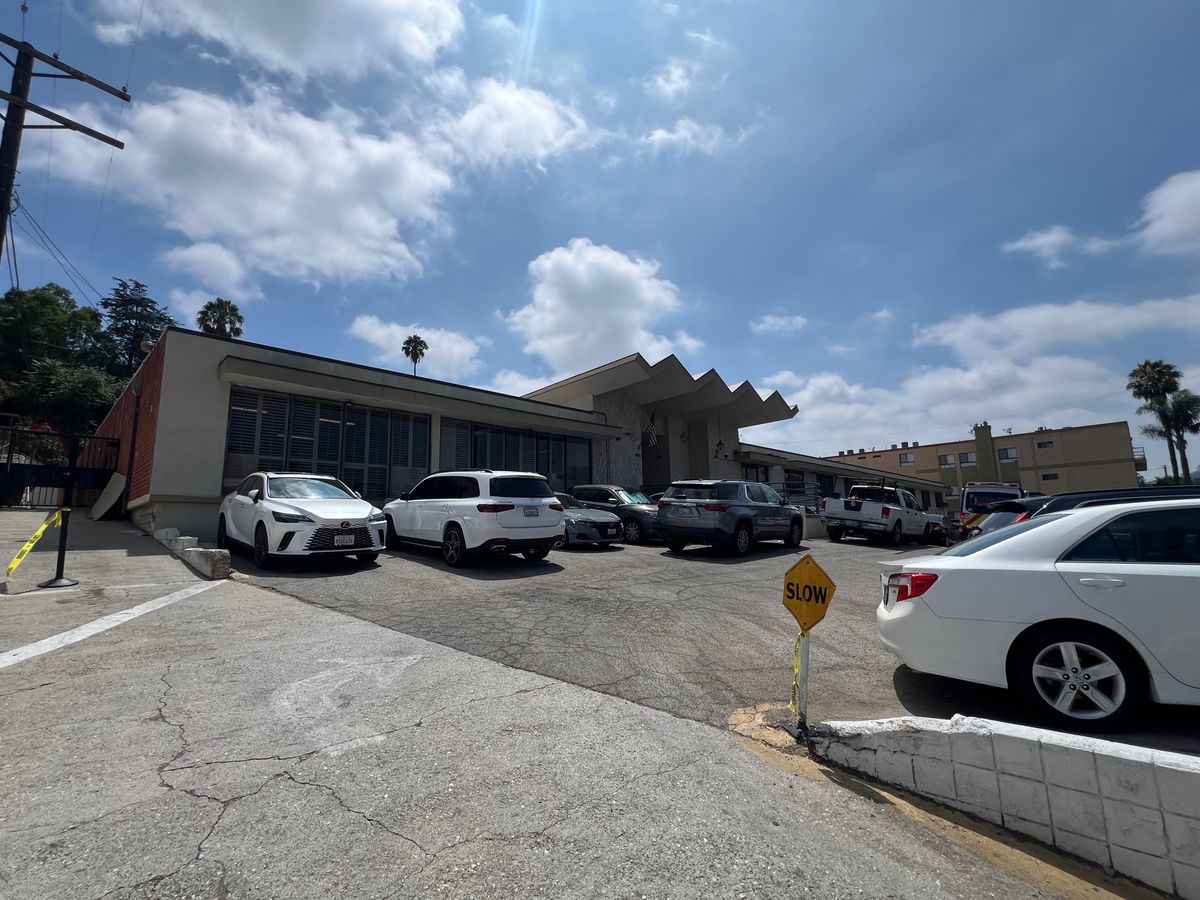 Los Feliz Healthcare & Wellness Centre 1