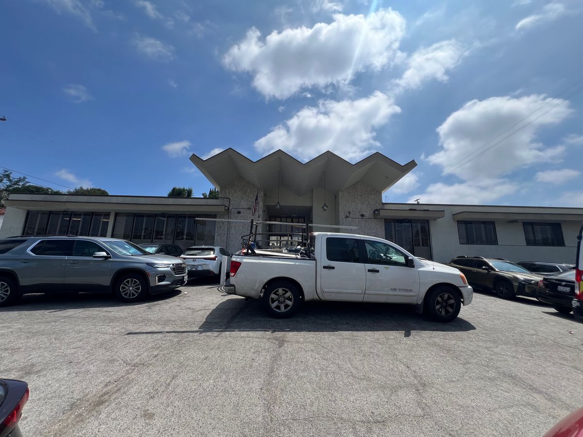 Los Feliz Healthcare & Wellness Centre 2