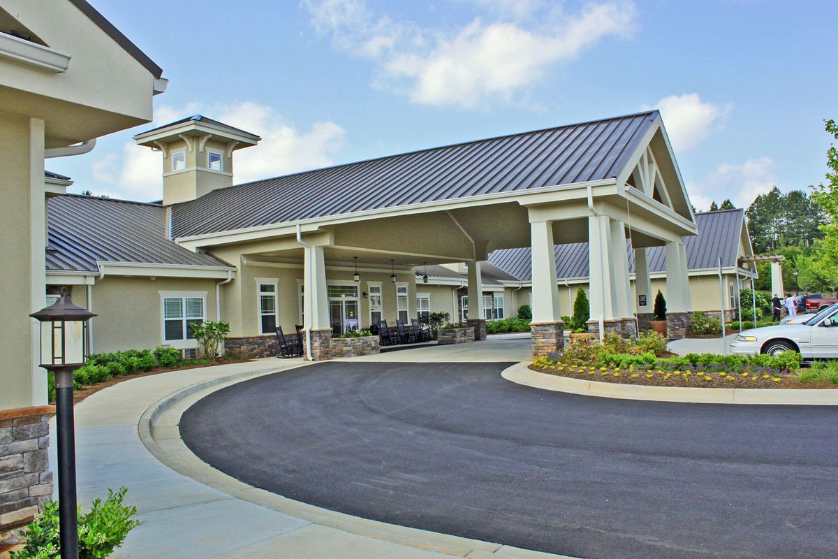 Benton House Of Newnan 4