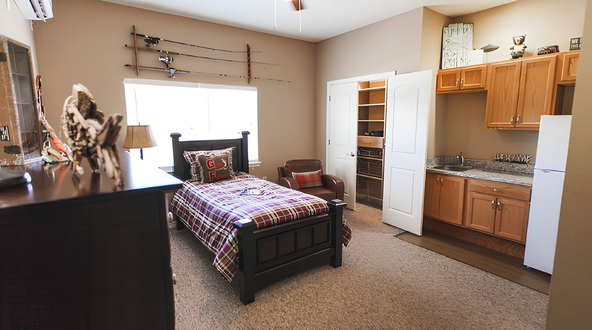 Angels Senior Living at The Lodges of Idlewild 3