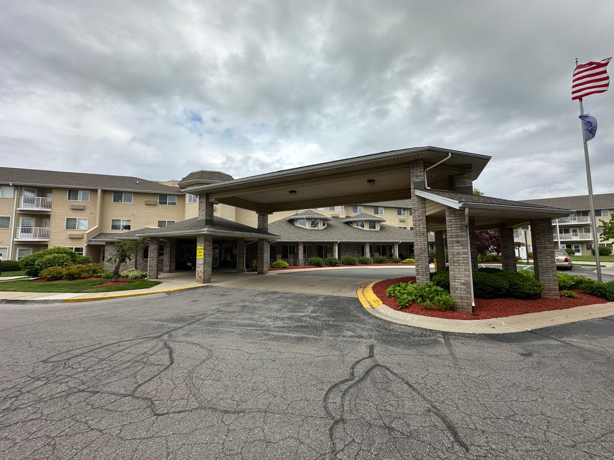 Arbor Glen Independent & Assisted Living Community 1