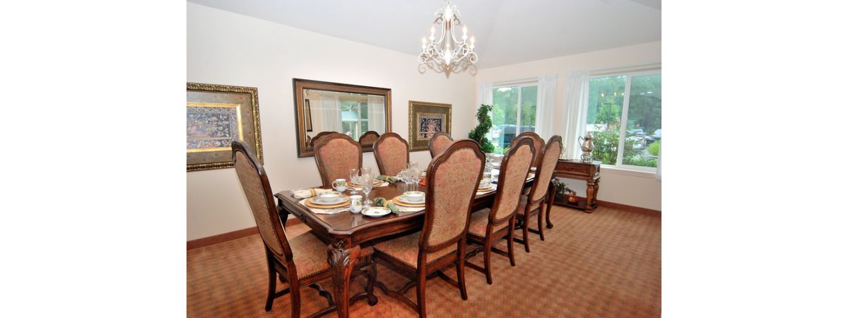 Colonial Harbor Gracious Retirement Living 3