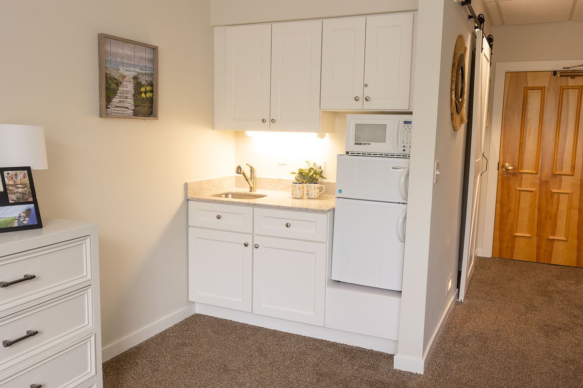 Commonwealth Senior Living At Salisbury 4