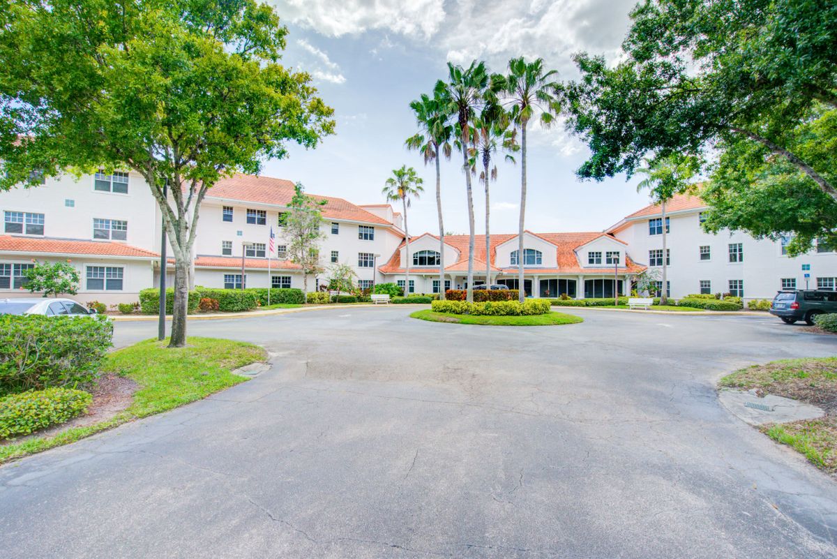 Venice Palms Senior Living 1
