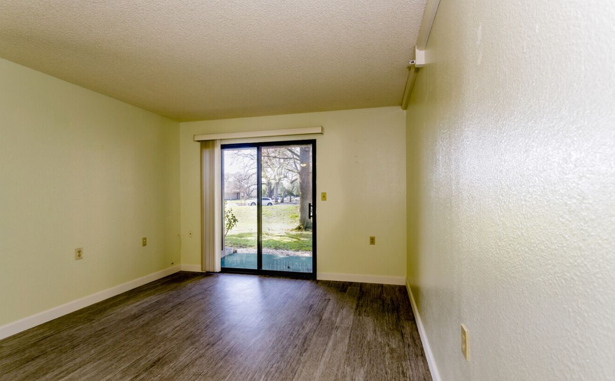 The Crest at Citrus Heights 3