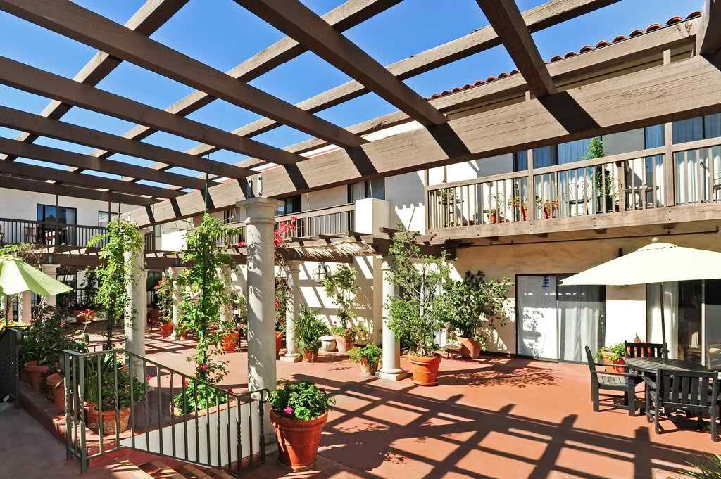 Garden Court at Villa Santa Barbara 4