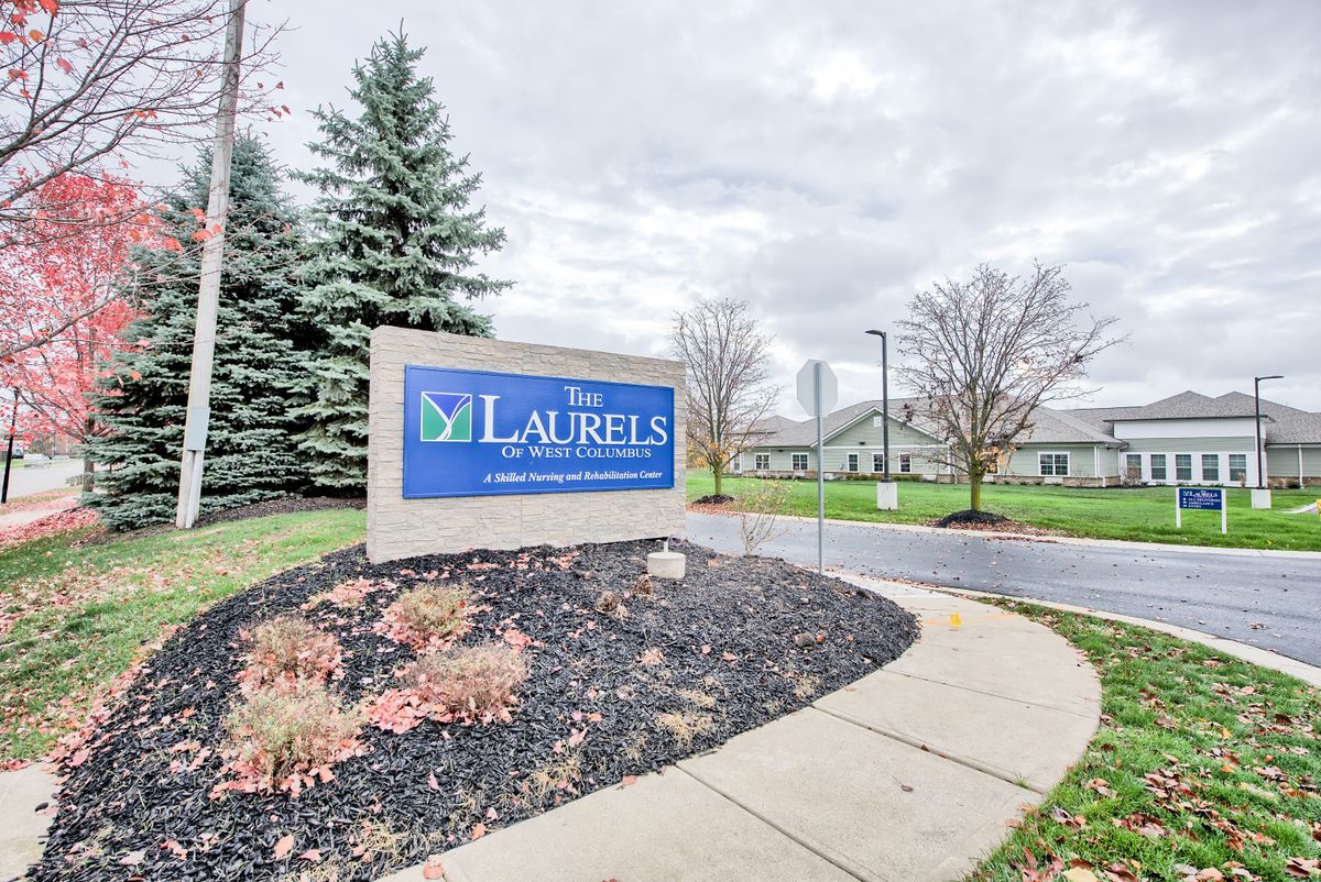 Laurels of West Columbus 1