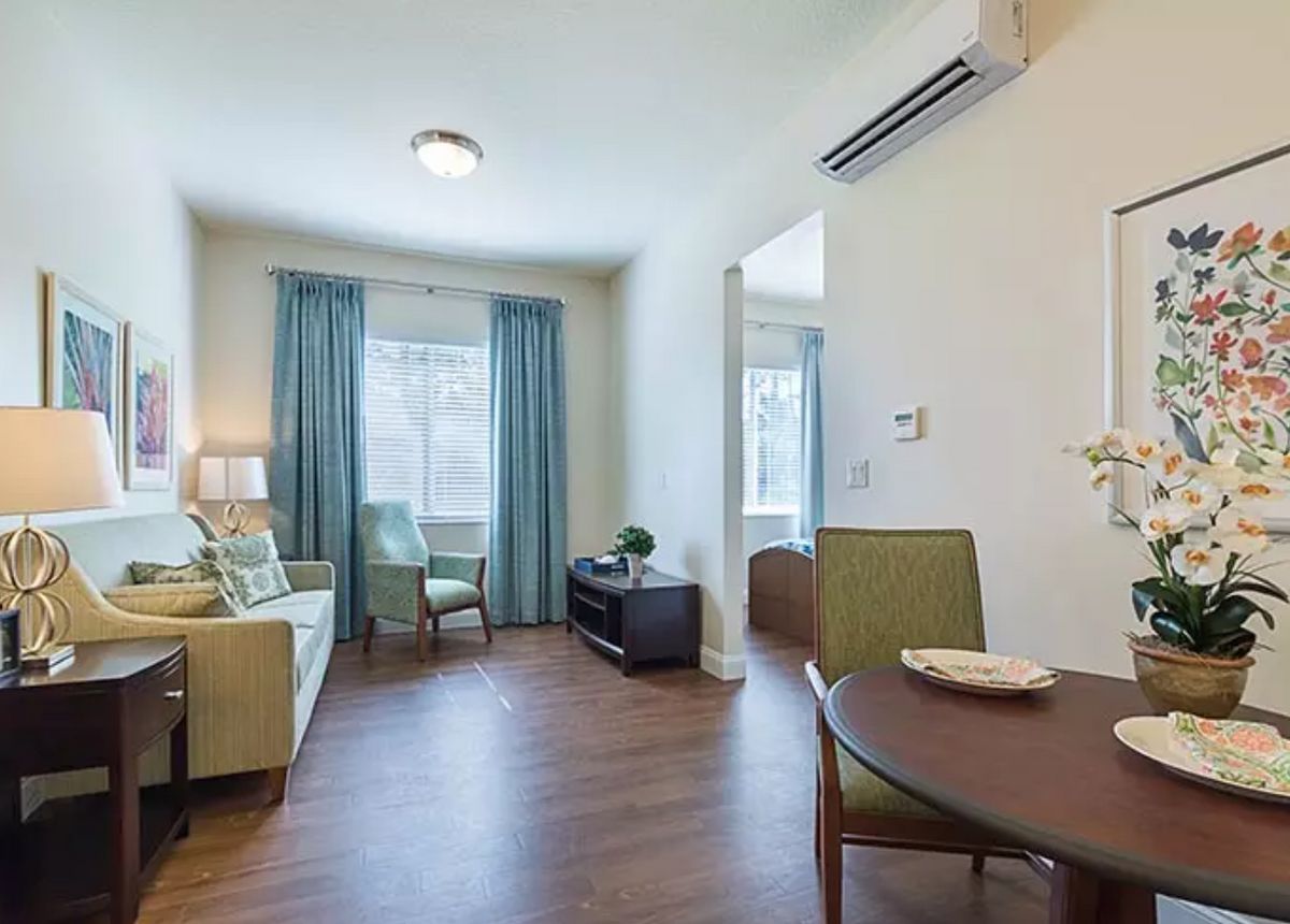 Discovery Village At Palm Beach Gardens 1