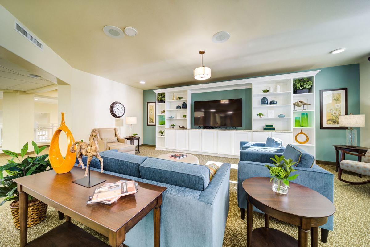 Azalea Estates Gracious Retirement Living 3