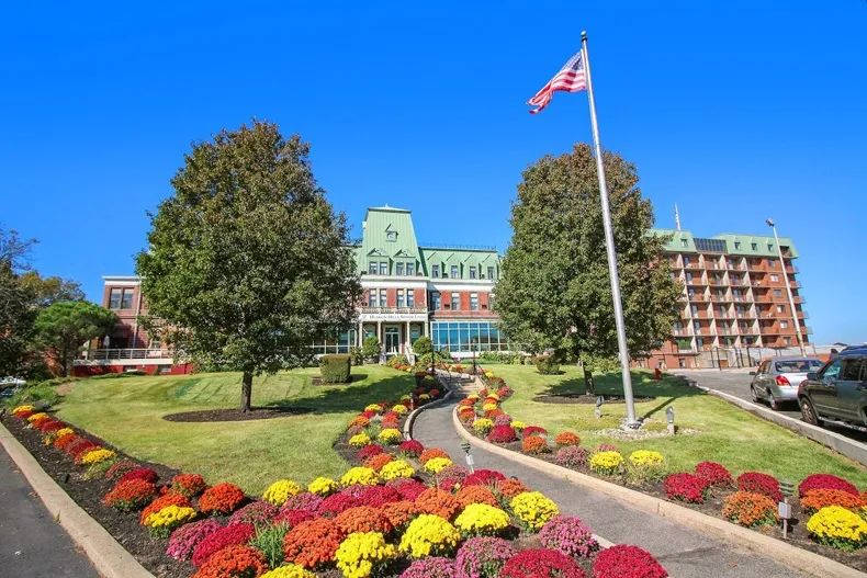 Harbour View Senior Living Community 1
