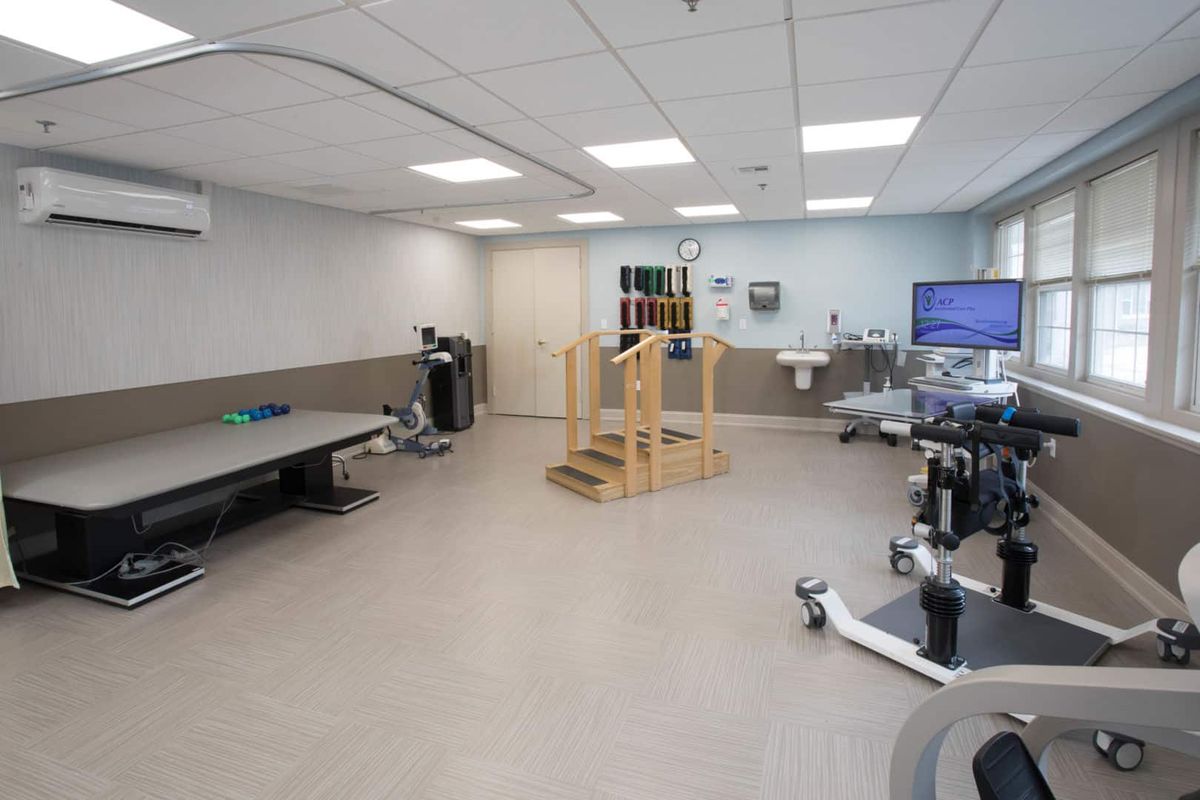 CareOne At Middletown 4