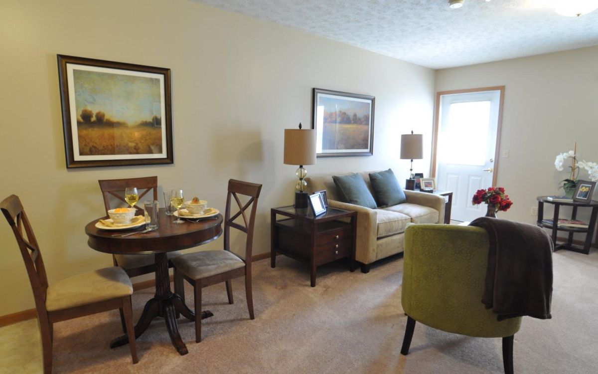 Five Star Residences Of Fort Wayne 4