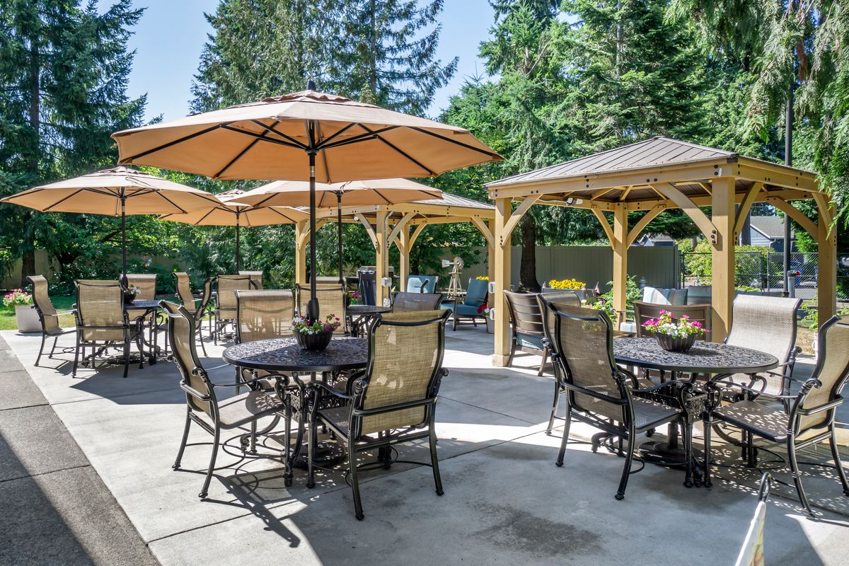 Brookdale Courtyard Puyallup 3