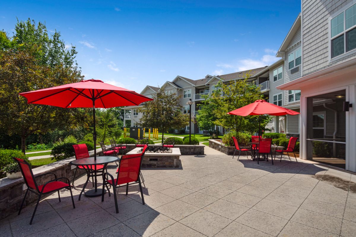Magnolia Heights Gracious Retirement Living 4