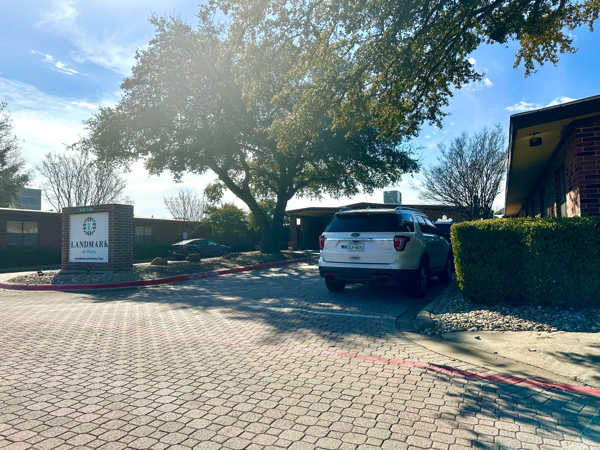 Landmark of Plano Rehabilitation and Nursing Center 4