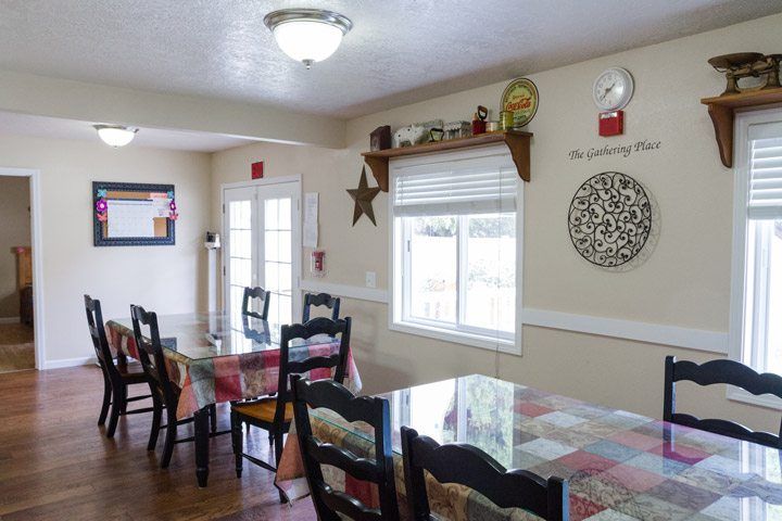Ashley Manor Arrowhead 3