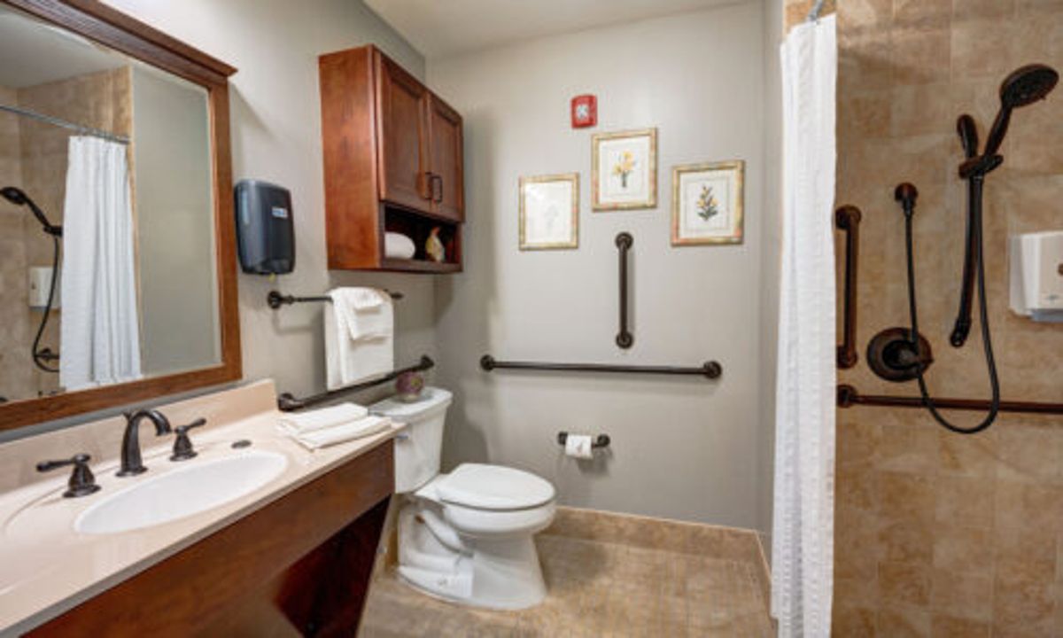 The Auberge At Naperville 4