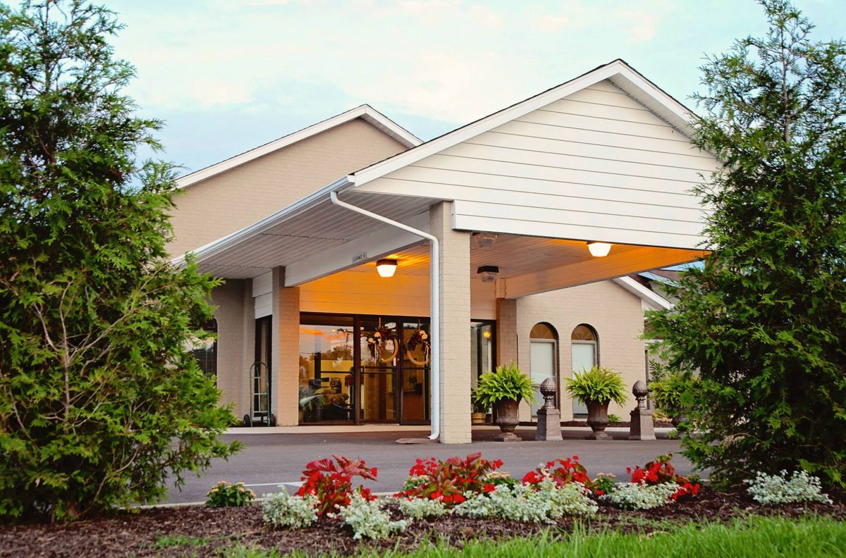 Commonwealth Senior Living at Radford 1