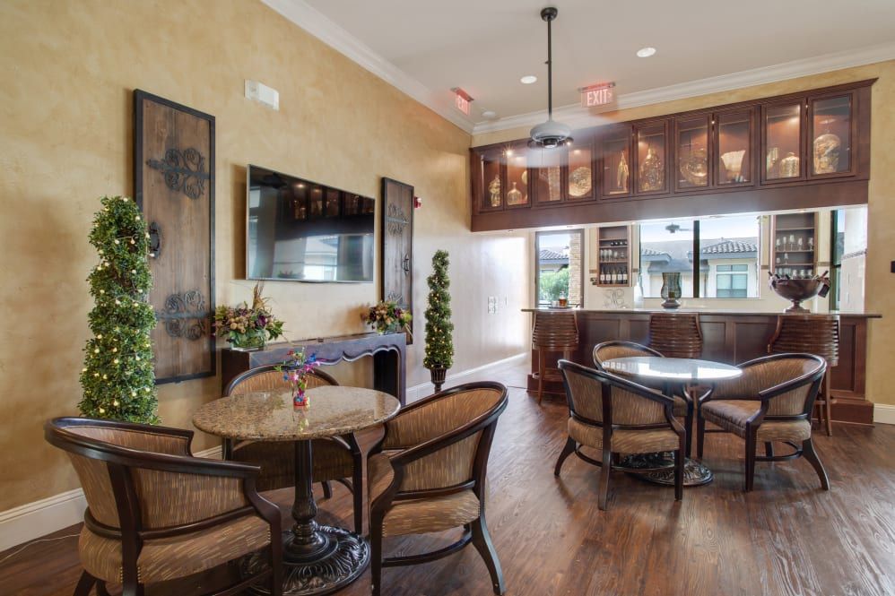 Clayton Oaks Living 4
