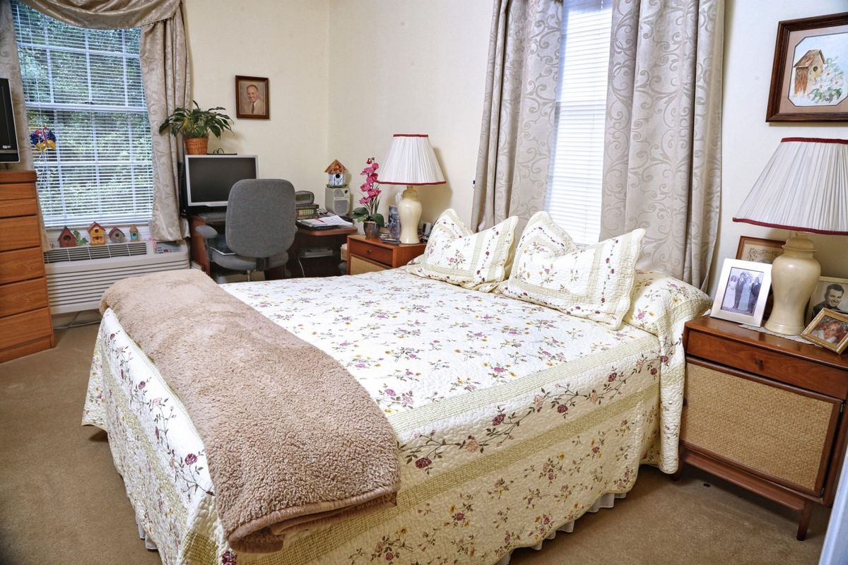 The Woods Senior Care 4