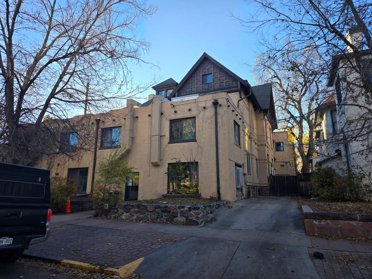 Monarch Manor 1
