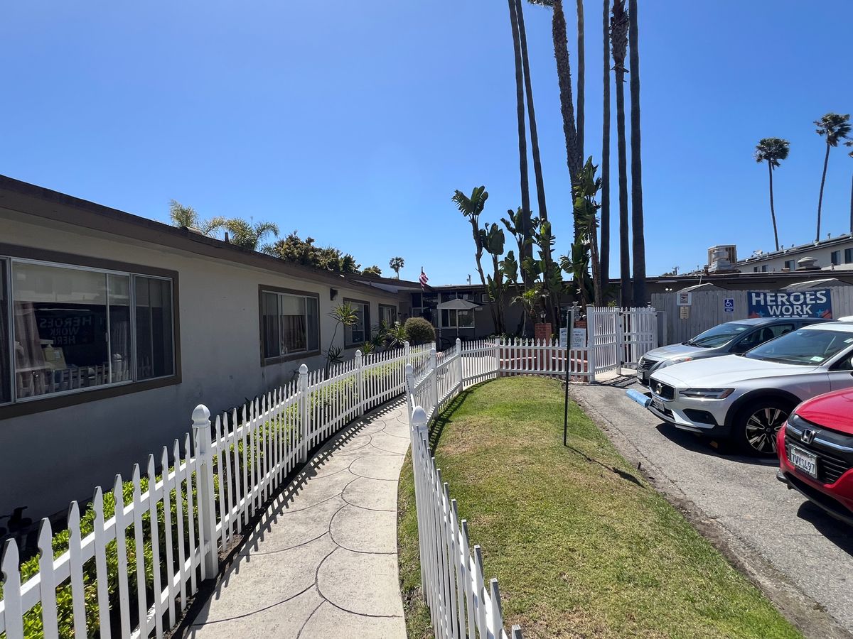Del Amo Gardens Convalescent 4