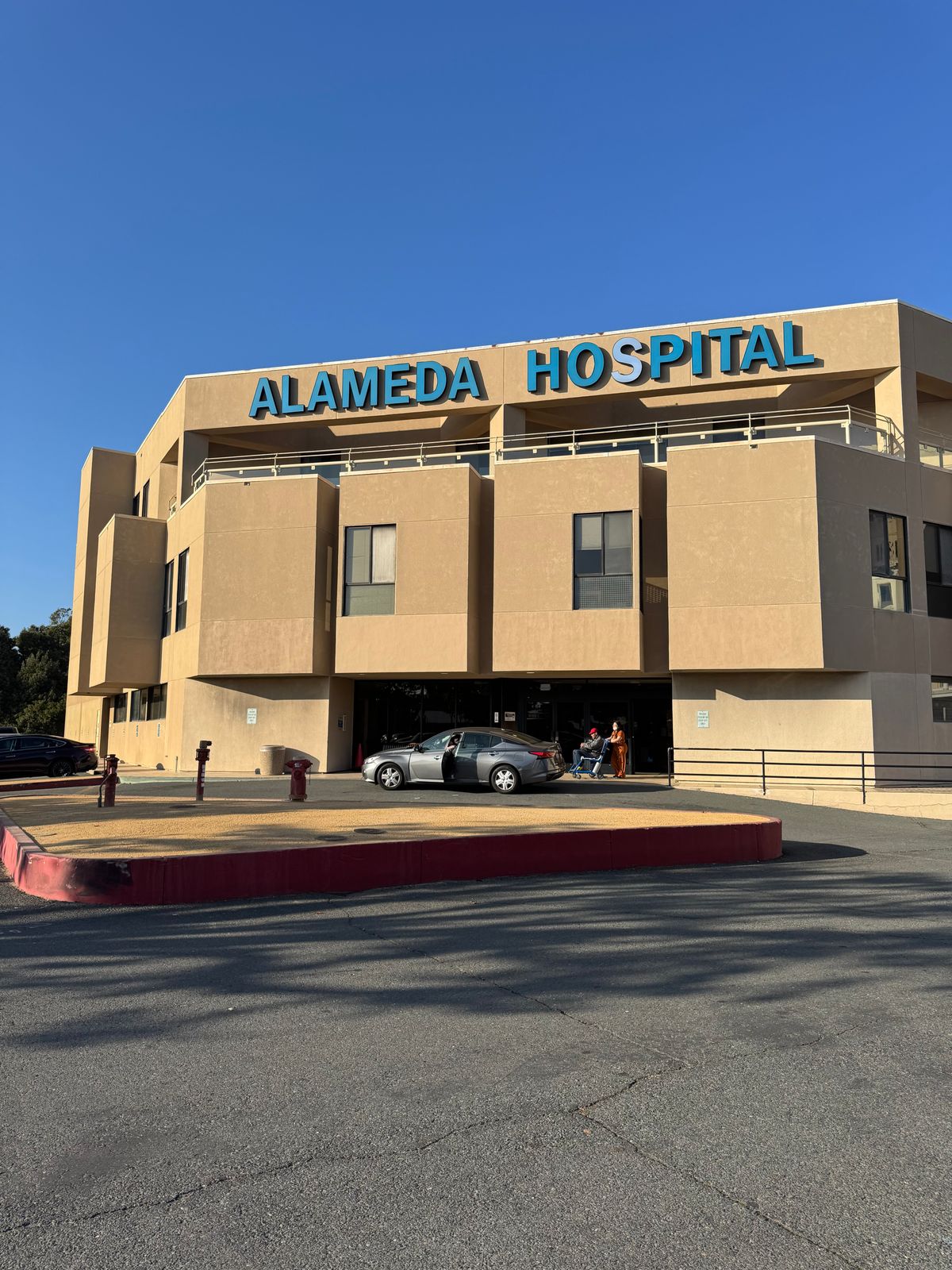 Alameda Hospital 4