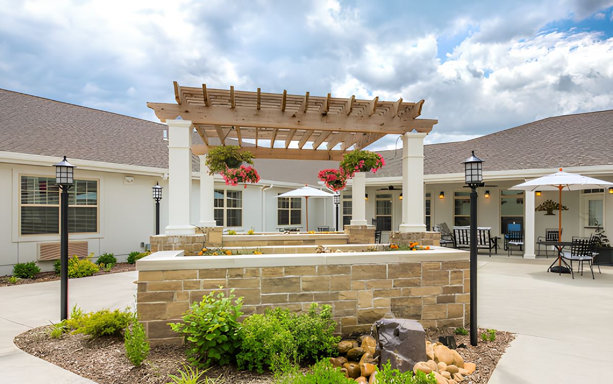Benton House Of Olathe 2