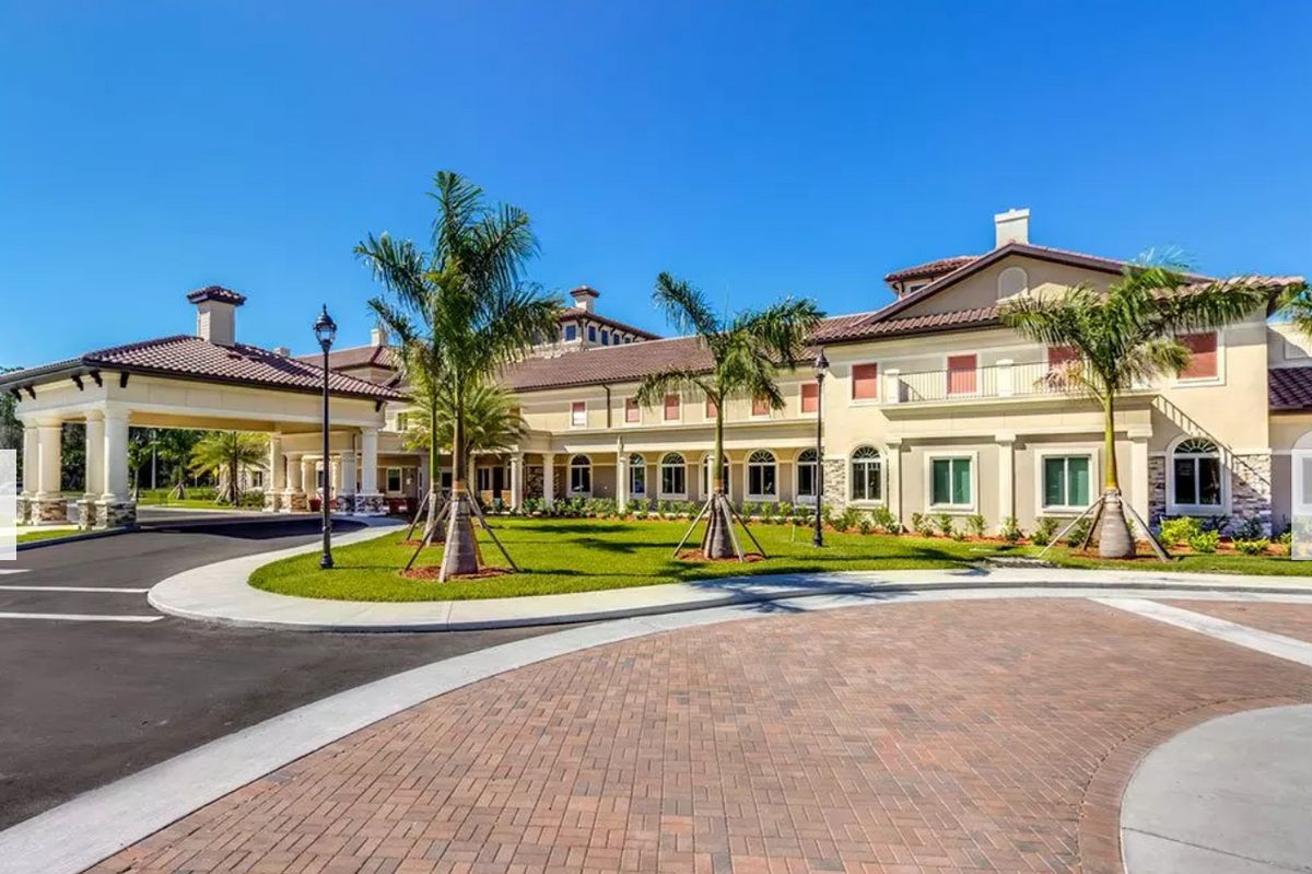 Discovery Village At Naples 2