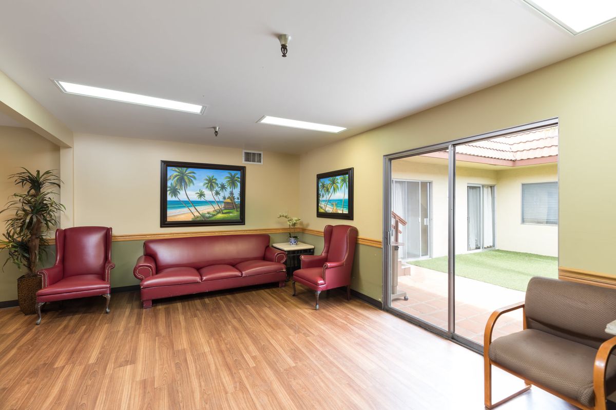Mission Palms Healthcare Center 4