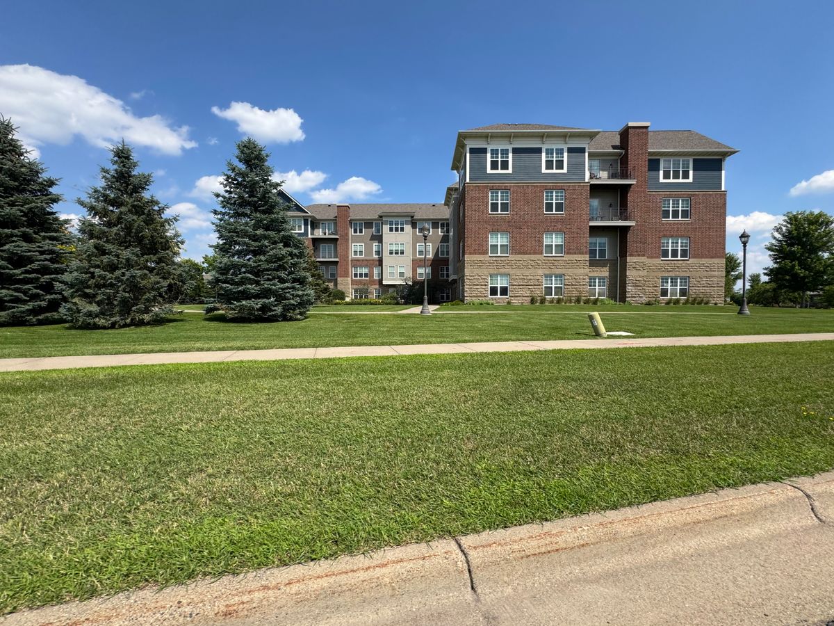 Arbor Lakes Senior Living 3